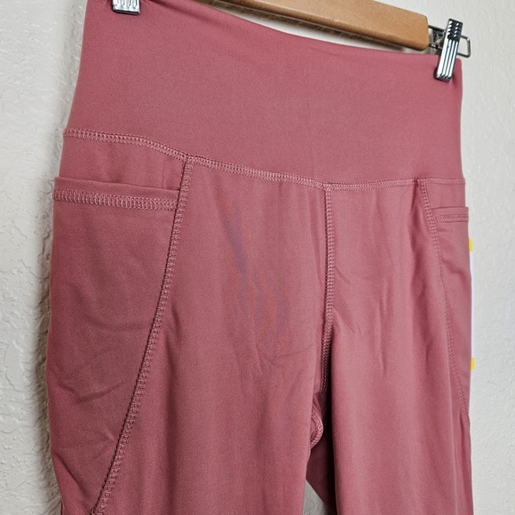 Danskin Performance Wide Waistband Dual Side-Pocket Ankle Legging in Spiced Chai - Picture 7 of 13